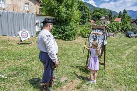 ODPRTJE GRADU DVOR (58)